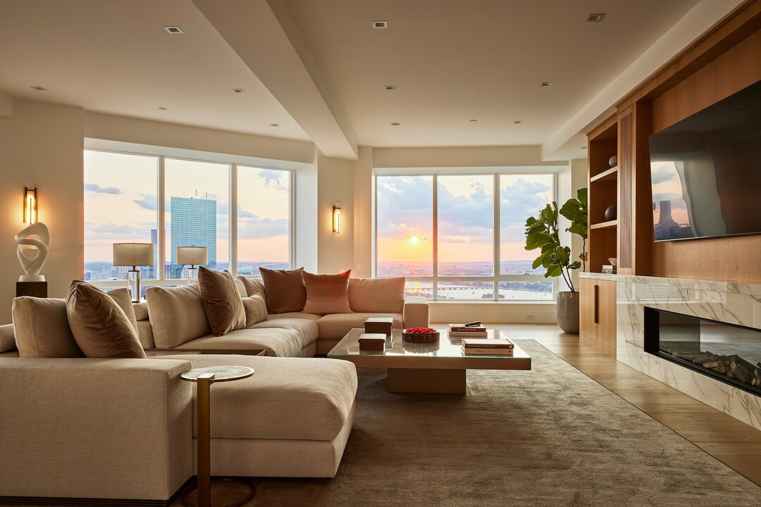 2 Avery St, Unit PH3C in Boston, MA - Building Photo