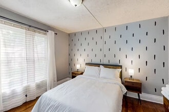 230 Champlain St in Rochester, NY - Building Photo - Building Photo
