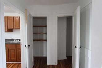 7436 Thouron Ave in Philadelphia, PA - Building Photo - Building Photo