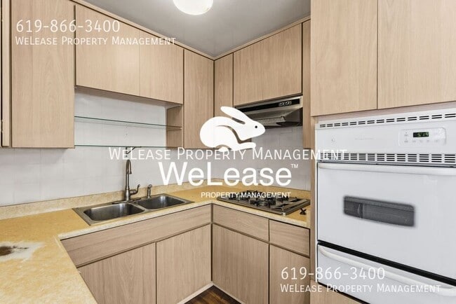 3320 C St in San Diego, CA - Building Photo - Building Photo