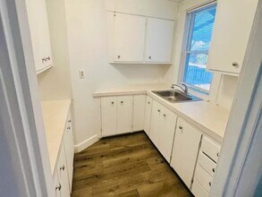 384 Belmont St in Manchester, NH - Building Photo - Building Photo
