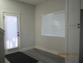 6009 Florence St in Riverside, CA - Foto de edificio - Building Photo
