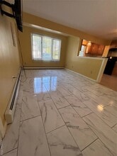 34 Colorado Ave in Bay Shore, NY - Building Photo - Building Photo