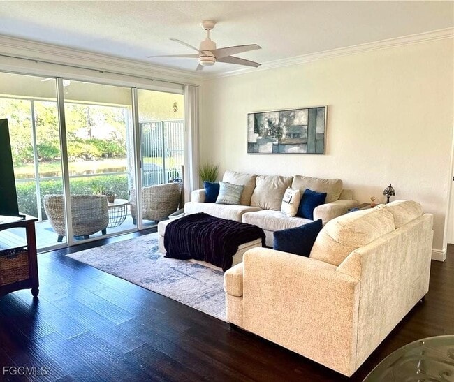 346 Emerald Bay Cir in Naples, FL - Building Photo - Building Photo
