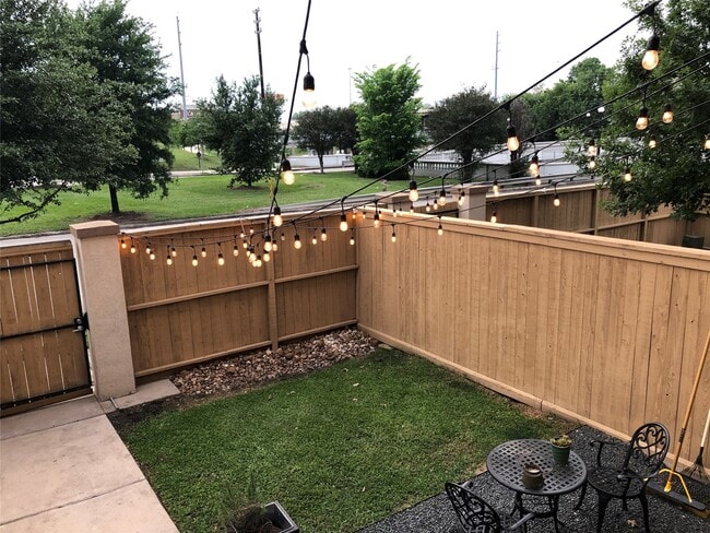 property at 115 E 2nd St