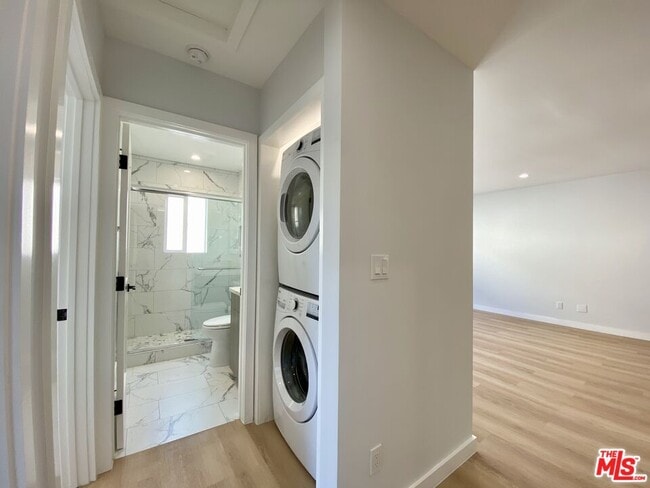 property at 3207 W 3rd St