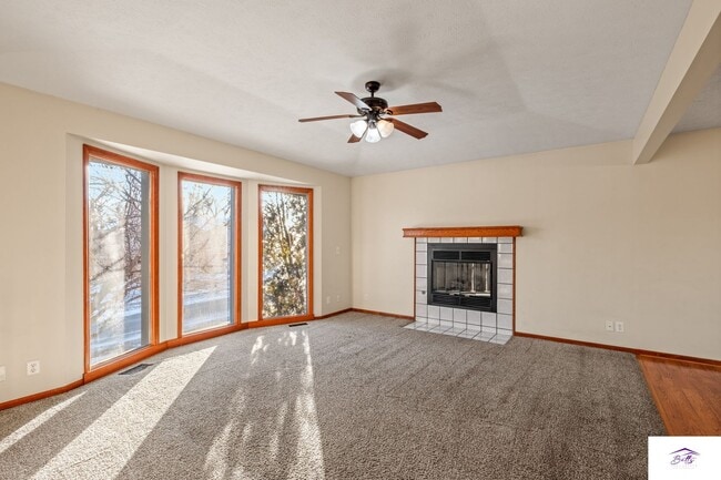 15262 Grover St in Omaha, NE - Building Photo - Building Photo