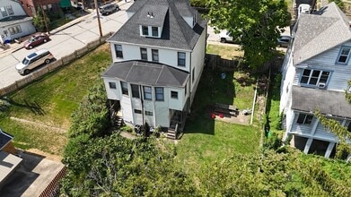 2417 Palm Beach Ave in Pittsburgh, PA - Building Photo - Building Photo