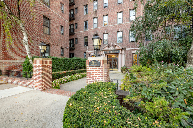 The Bristol in Forest Hills, NY - Building Photo - Building Photo