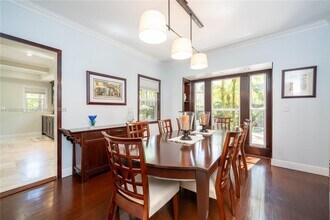 2855 SW 17th Ave in Miami, FL - Building Photo - Building Photo