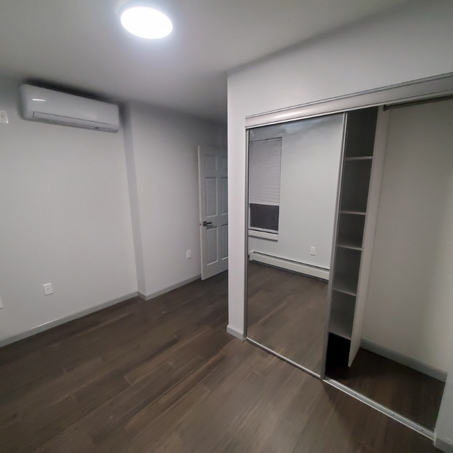 232 1st St in Jersey City, NJ - Building Photo - Building Photo