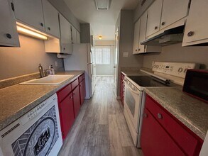 1601 Pennsylvania St NE in Albuquerque, NM - Foto de edificio - Building Photo