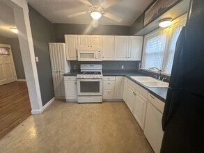 2240 SW Jewell Ave in Topeka, KS - Building Photo - Building Photo