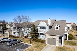 Sandstone Creek in Overland Park, KS - Foto de edificio - Building Photo