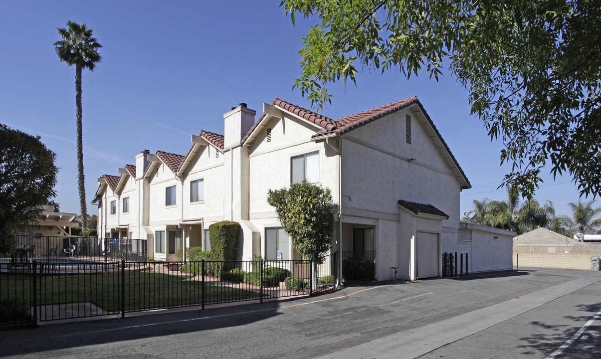 931 Martin Dr in Escondido, CA - Building Photo