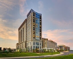 Bell at the Pike in North Bethesda, MD - Building Photo