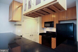 1200 N Hartford St in Arlington, VA - Building Photo - Building Photo