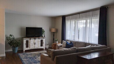 2572 Elvin Ave in Colorado Springs, CO - Building Photo - Building Photo