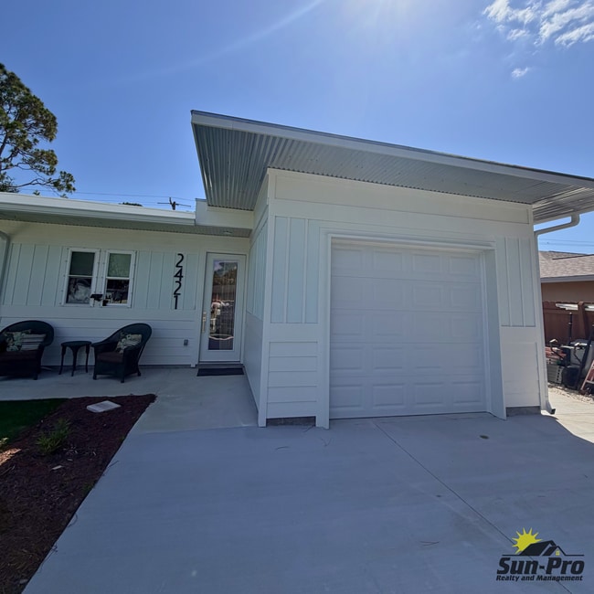 property at 2421 India Palm Dr