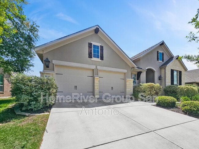 property at 3943 Monteverde Wy