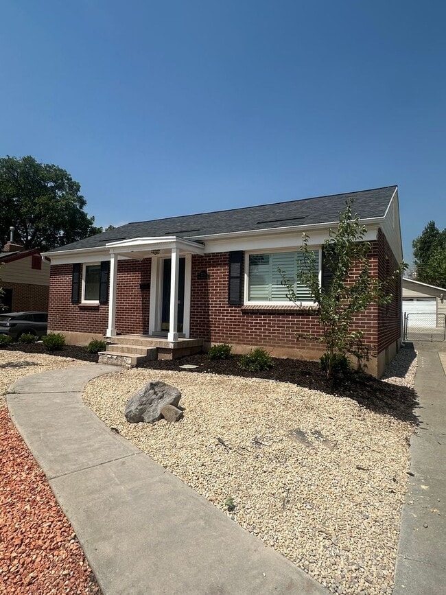 2235 Westminster Ave in Salt Lake City, UT - Building Photo - Building Photo