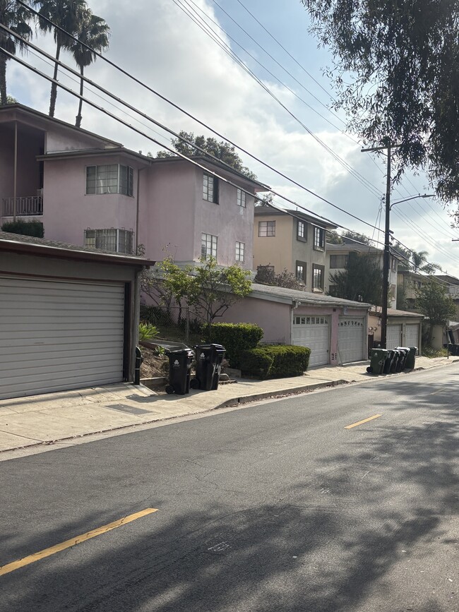 4101 Don Tomaso Dr, Unit 1-4