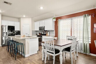 1419 Havelock Wy in Lockhart, TX - Building Photo - Building Photo