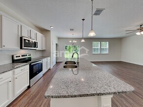 5879 Hampton Creek Rd in Jacksonville, FL - Building Photo - Building Photo