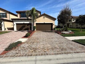 12565 Ghiberti Cir in Venice, FL - Building Photo