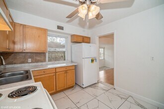 2154 Henry St NE in Palm Bay, FL - Building Photo - Building Photo