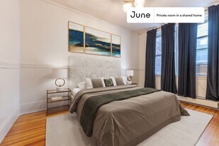 Room in Shared 3 bed/1 bath home in Boston, MA - Building Photo