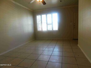 10051 Railroad Dr in El Paso, TX - Building Photo - Building Photo