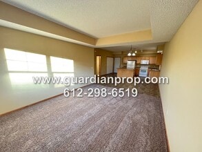 3672 Coon Rapids Blvd NW in Coon Rapids, MN - Foto de edificio - Building Photo
