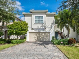 4325 Large Leaf Ln in Hollywood, FL - Building Photo