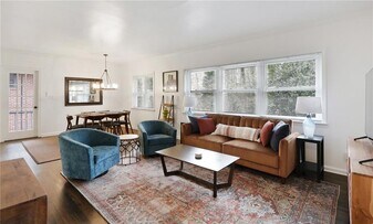 961 E Rock Springs Rd NE in Atlanta, GA - Building Photo