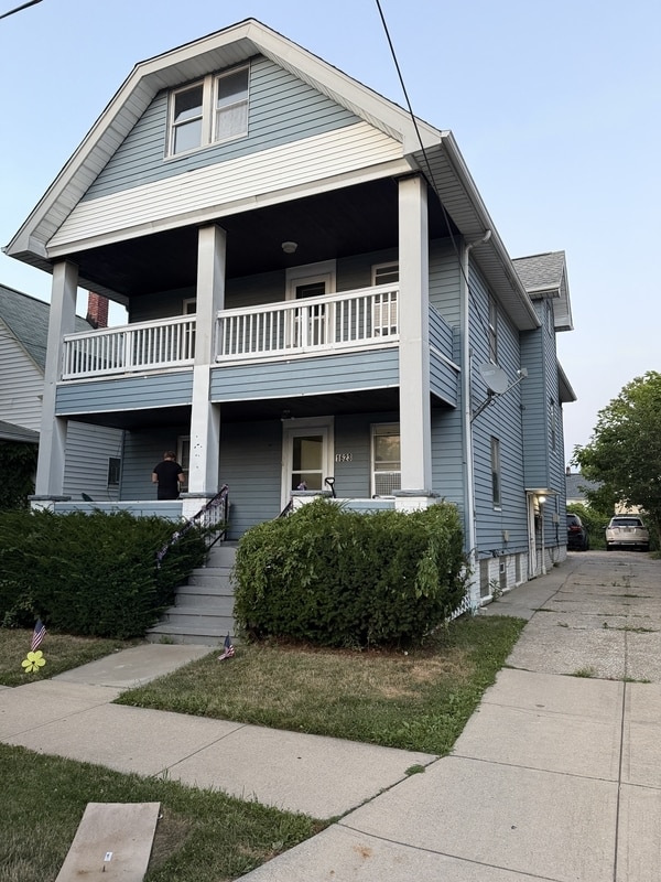 property at 1623 Hopkins Ave