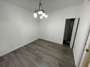 1979 Freeport Dr in Riviera Beach, FL - Building Photo - Building Photo