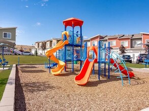 988 Sapphire Peak Dr in Bluffdale, UT - Building Photo - Building Photo