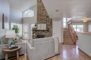 5690 W 80th Pl in Arvada, CO - Building Photo