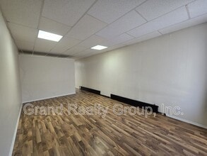 137 Cedar Ave in Lake Villa, IL - Building Photo - Building Photo