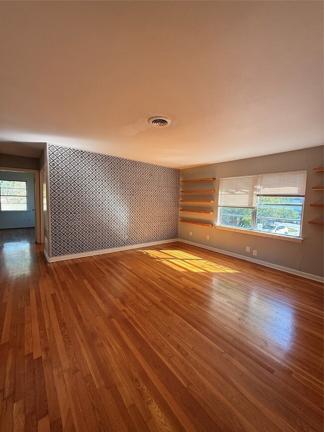 property at 5724 1/2 Parwill St