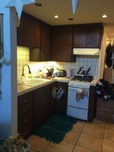 421 10th St in Davis, CA - Building Photo - Building Photo