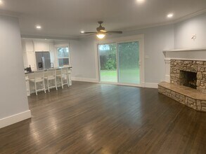 804 Stevely Ave in Long Beach, CA - Building Photo - Building Photo
