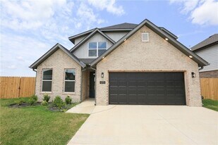 970 Moksha St in Centerton, AR - Building Photo