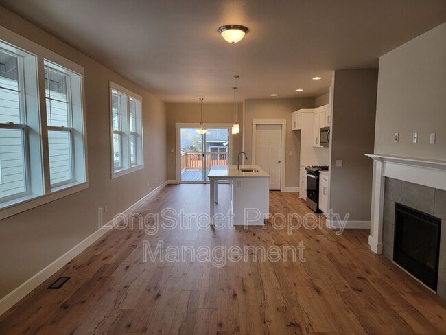 5221 SW Hudson Ave in Corvallis, OR - Building Photo - Building Photo