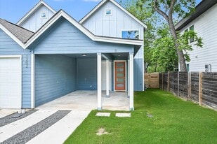 1202 Cometa St, Unit B in Austin, TX - Building Photo