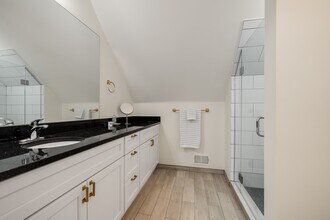 2081 Vermont St in Detroit, MI - Building Photo - Building Photo