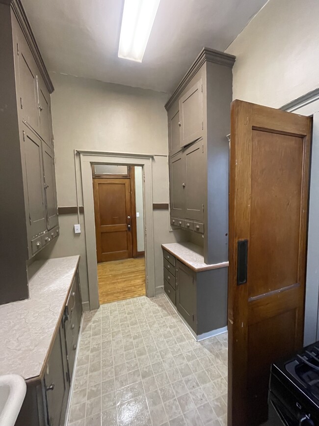 property at 304 N Main St
