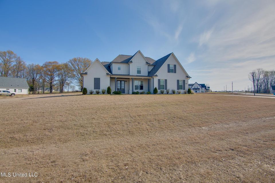 4619 Pierce Dr in Hernando, MS - Building Photo