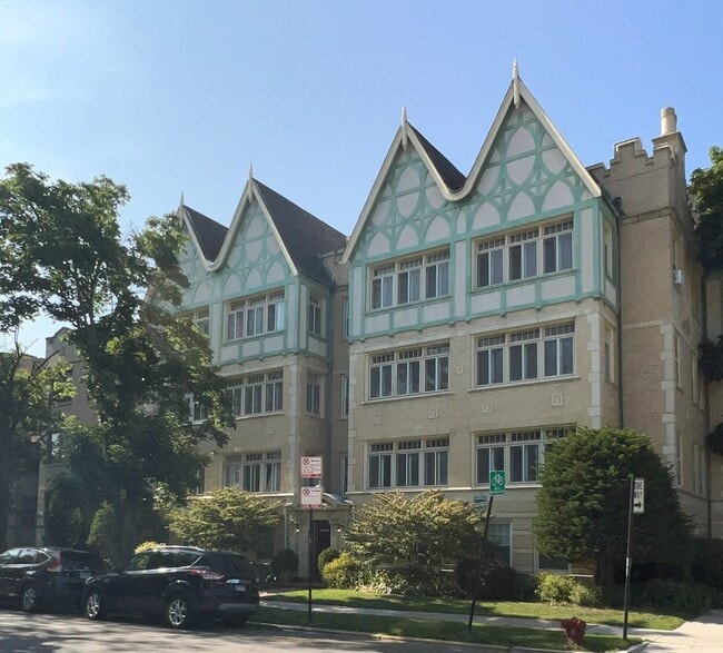 property at 2206 W Granville Ave